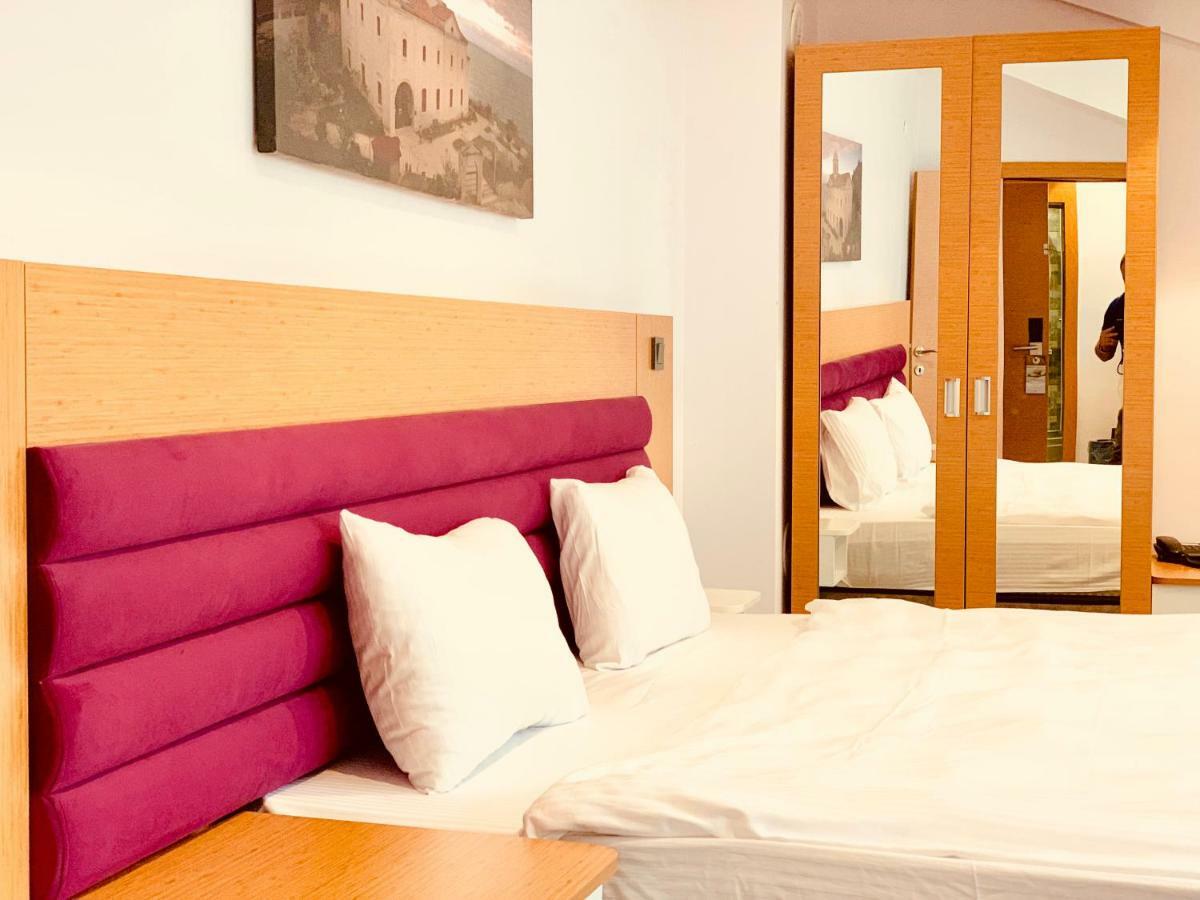 Golden Inn Hotel Uzungoel Exteriör bild